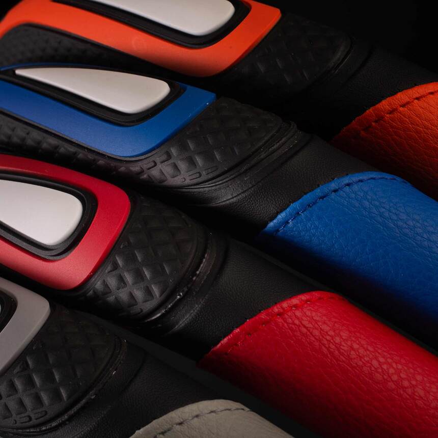 Кожаная оплётка на руль Car Performance с 3D вставками CP-2052 BK/ORANGE (M)