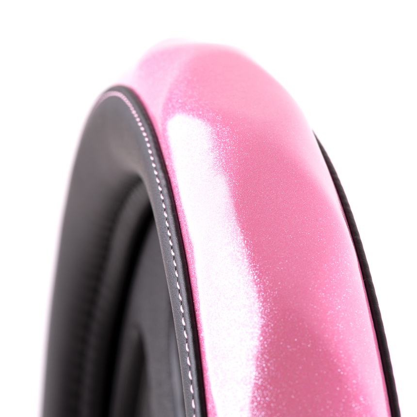 Оплётка руля AUTOPROFI из экокожи AP-1933 BK/PINK (M)